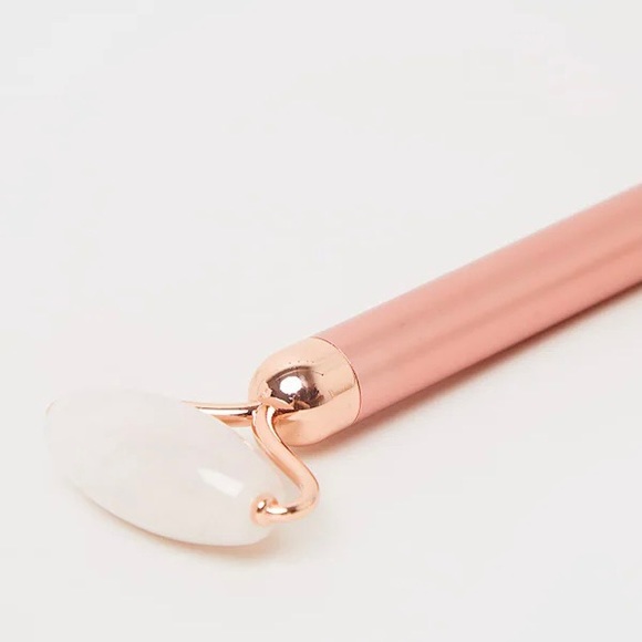 29. NIB Zoë Ayla Rose Quartz Vibrating Facial Roller - Picture 3 of 15
